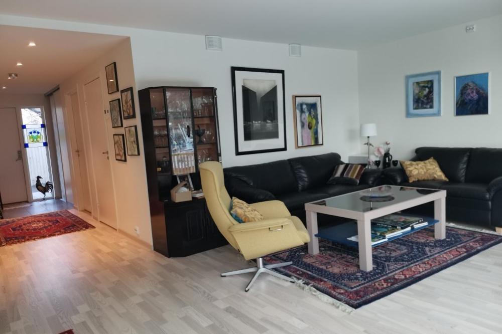 Karlotte'S Apartment Ballstad Buitenkant foto